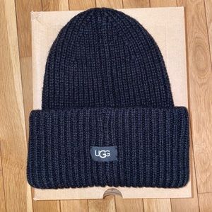 UGG - Chunky Ribbed Beanie